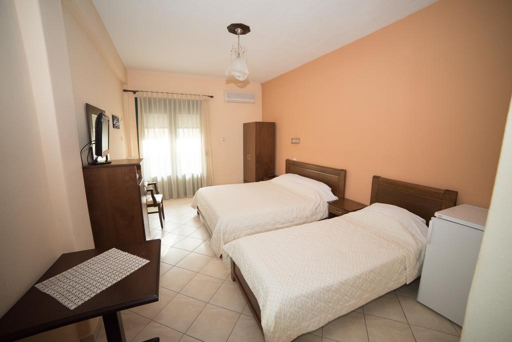 Hotel Galaxias Káto Loutrákion 외부 사진