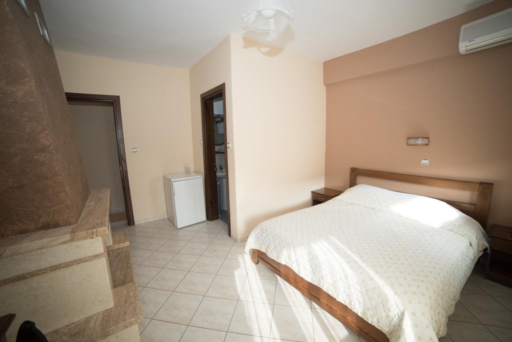 Hotel Galaxias Káto Loutrákion 외부 사진