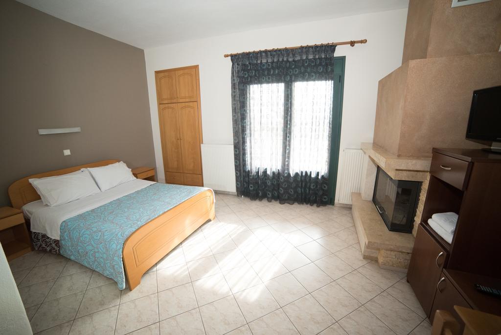 Hotel Galaxias Káto Loutrákion 외부 사진